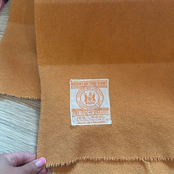 Hudson's Bay Company 60x 86Twin Size 3.5 Point BlanketAntique - Picture 5 of 8